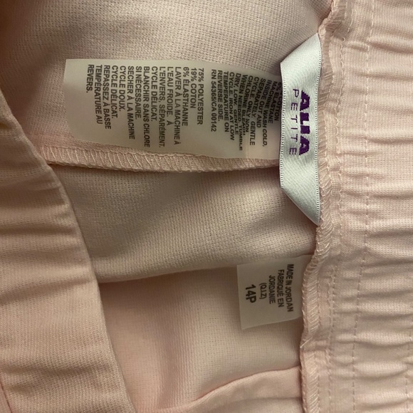 Alia Capris size 14P - Picture 3 of 3